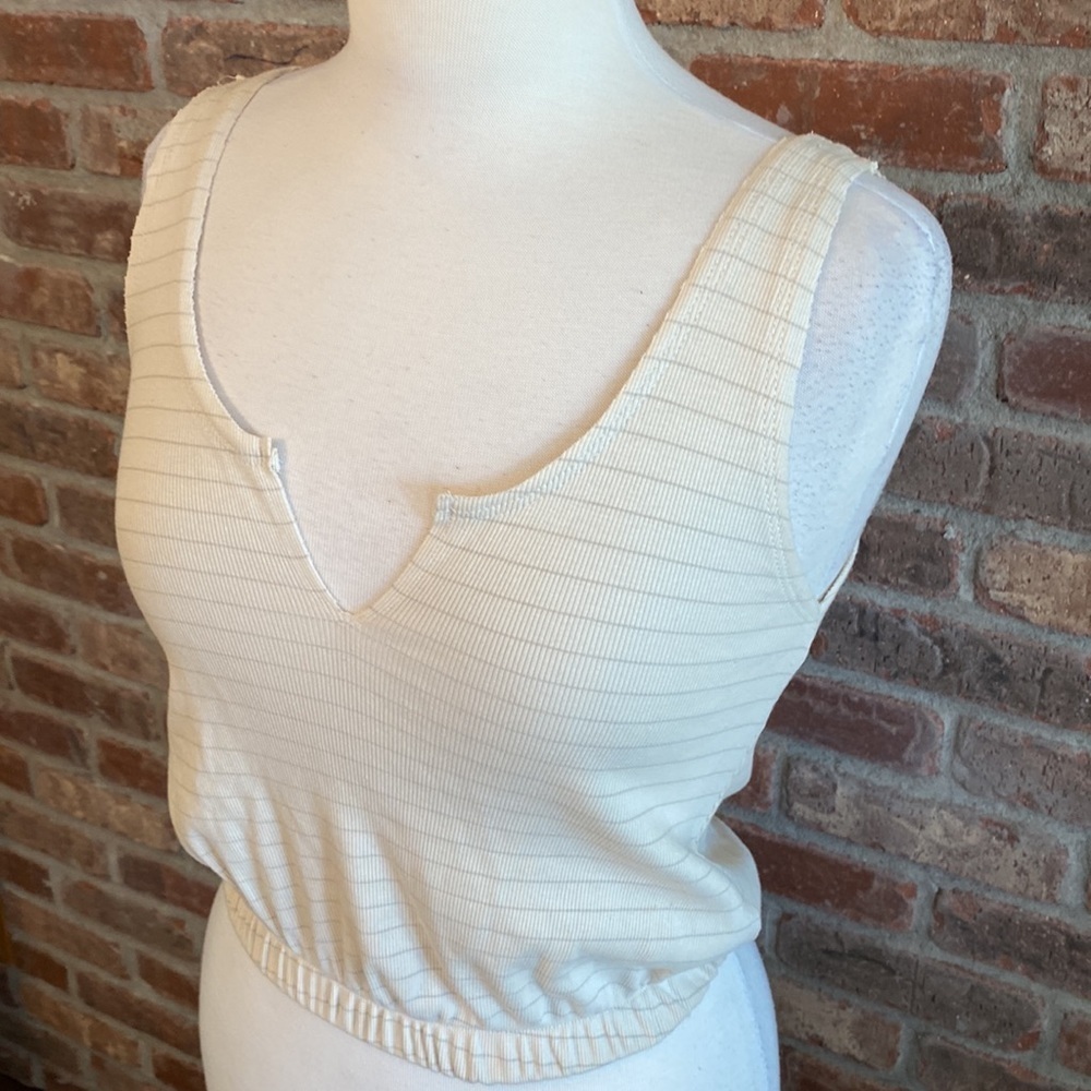 Gilded Intent Cream Ribbed Notch-Neck Tank Top - Picture 3 of 14